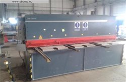 Гильотинные ножницы гидравлические DURMA SB 3010
