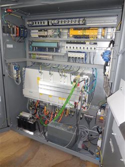 Вертикальный обрабатывающий центр DECKEL MAHO DMG DMF 220 linaer