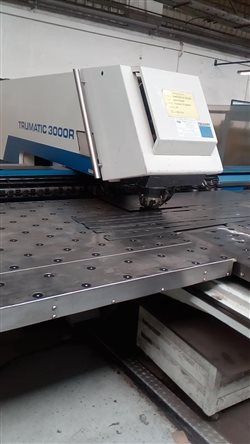 Координатно-пробивной пресс TRUMPF Trumatic 3000R
