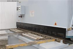 Гильотинные ножницы гидравлические Iron Mac 25-2500